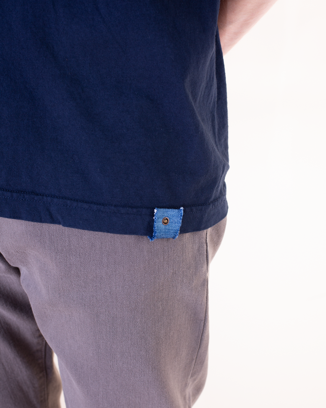 Crew Neck Tab Tee | Navy