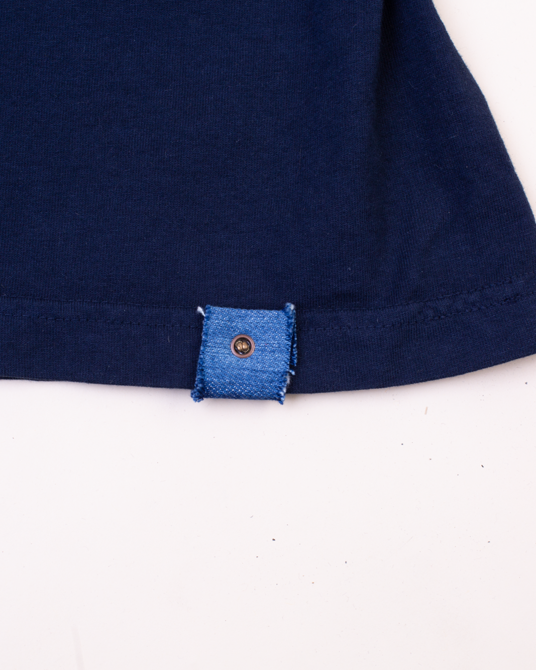 Crew Neck Tab Tee | Navy
